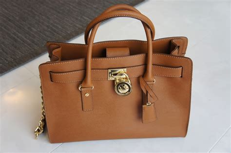 Michael Kors Hamilton laukku .